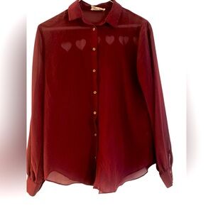 L’ATISTE BURGUNDY HEART CUT-OUT BUTTON DOWN SHIRT- SO great! Size Small